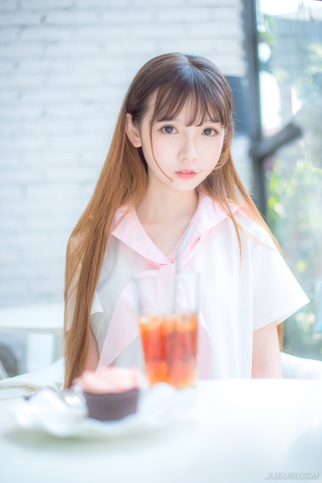 我们从忧患中学得智慧，苦痛中炼出美德来。